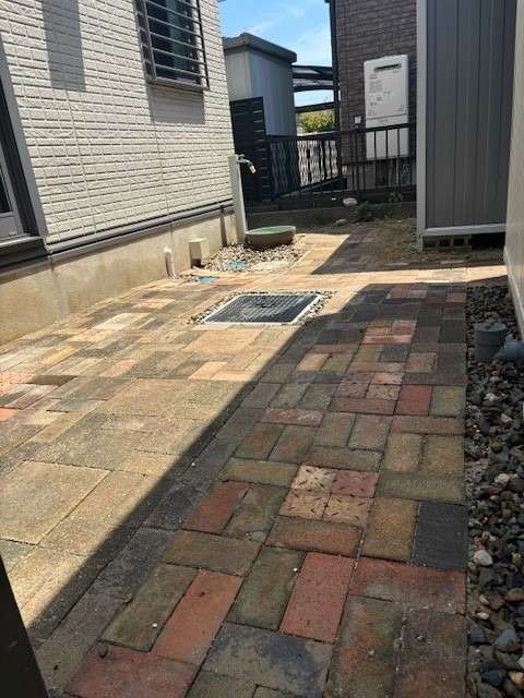 庭のタイル工事もさせていただきました